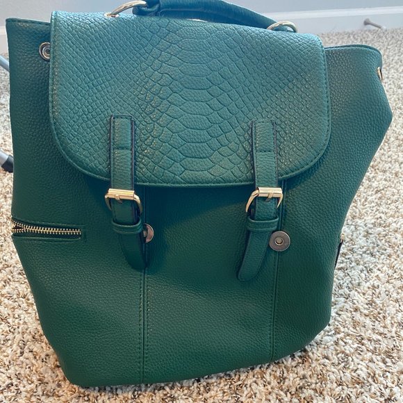 Green purse - Picture 3 of 5